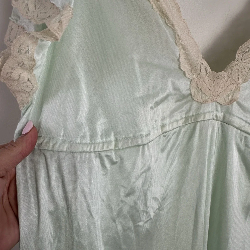 Vintage JCPenny Union mint green maxi lace slip dress Size M Deep V Romantic
